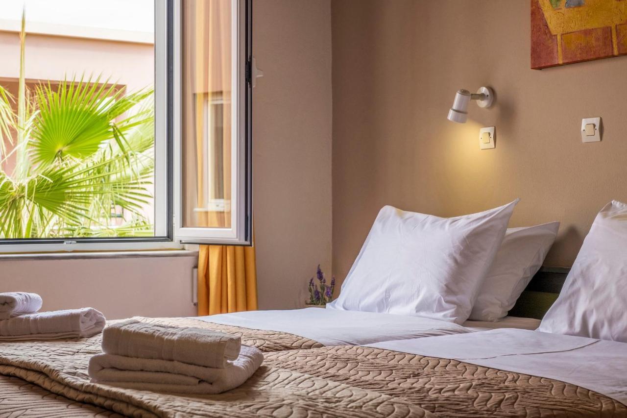 Theos Holidays Apartments Като-Даратсо Экстерьер фото